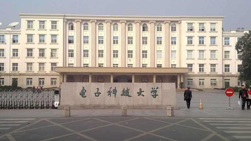 小型SMT贴片加工厂设备：揭秘其核心要素与选型要点
