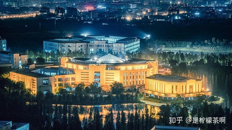 肖特基二极管与普通二极管：应用差异解析**