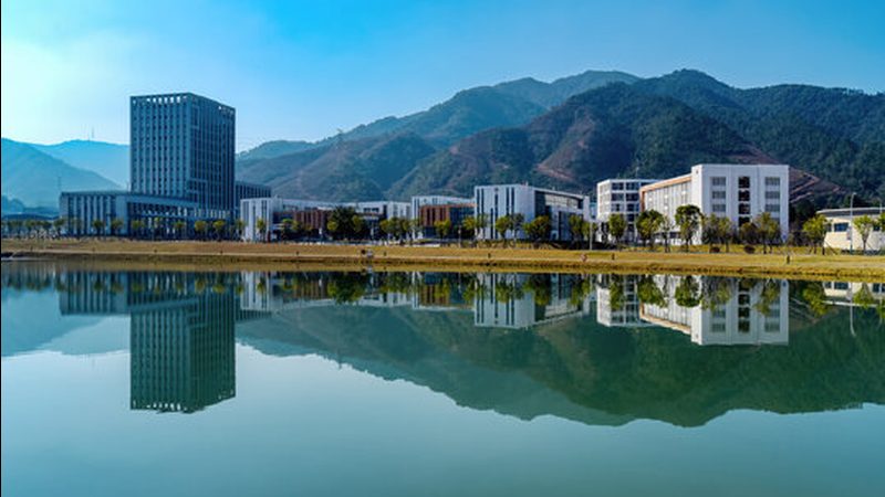 工业连接器规格型号解析：揭秘其背后的关键技术